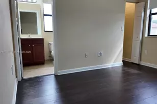 8618 W 33rd Ave, Hialeah, FL 33018 - Photo 15