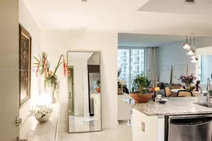 950 Brickell Bay Dr, Miami, FL 33131 - Photo 3