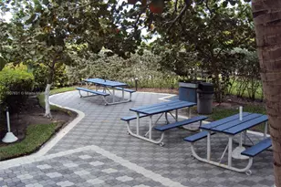 8877 Collins Ave, Surfside, FL 33154 - Photo 23