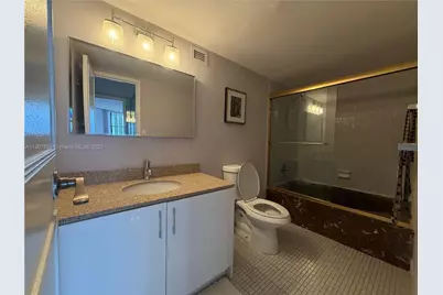 1000 Parkview Dr #511, Hallandale Beach, FL 33009 - Photo 9