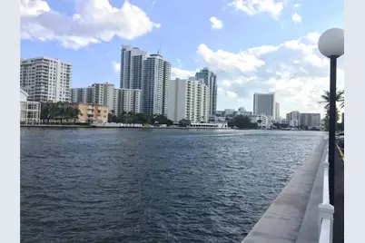 1000 Parkview Dr #511, Hallandale Beach, FL 33009 - Photo 1