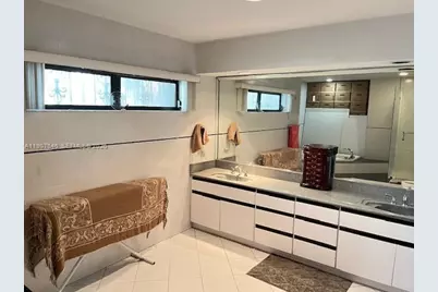 204 191st St, Sunny Isles Beach, FL 33160 - Photo 25