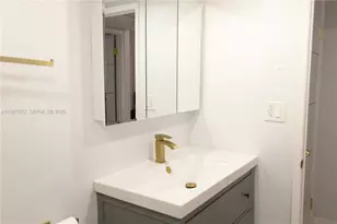 5005 Collins Ave, Miami Beach, FL 33140 - Photo 5
