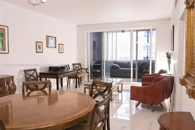 5005 Collins Ave #1523, Miami Beach, FL 33140 - Photo 9