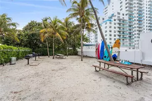 5005 Collins Ave, Miami Beach, FL 33140 - Photo 19