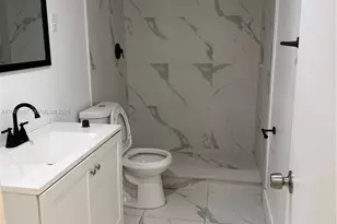 6190 W 19th Ave, Hialeah, FL 33012 - Photo 13