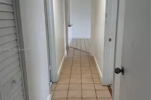 6190 W 19th Ave, Hialeah, FL 33012 - Photo 25