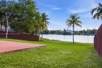 20816 SW 85th Pl, Cutler Bay, FL 33189 - Photo 9