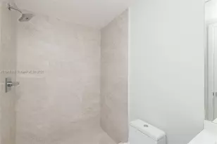 488 NE 18th St, Miami, FL 33132 - Photo 31
