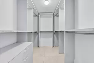 488 NE 18th St, Miami, FL 33132 - Photo 23