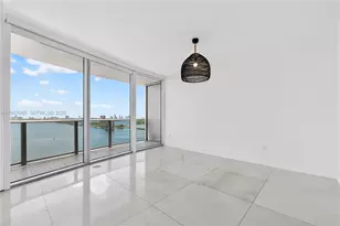 488 NE 18th St, Miami, FL 33132 - Photo 7