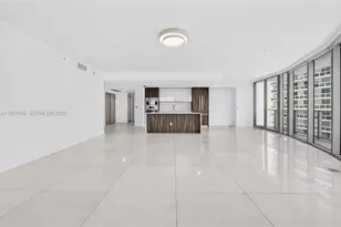 488 NE 18th St, Miami, FL 33132 - Photo 3