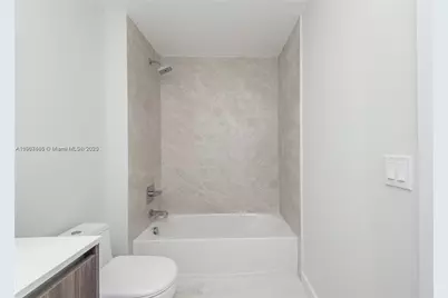 488 NE 18th St #1815, Miami, FL 33132 - Photo 23