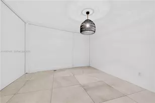 488 NE 18th St, Miami, FL 33132 - Photo 11