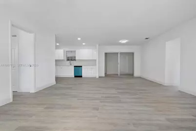 261 NE 172nd St, North Miami Beach, FL 33162 - Photo 7