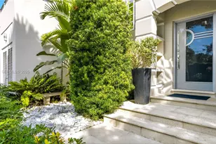 4805 Cherokee Ave, Miami Beach, FL 33140 - Photo 1