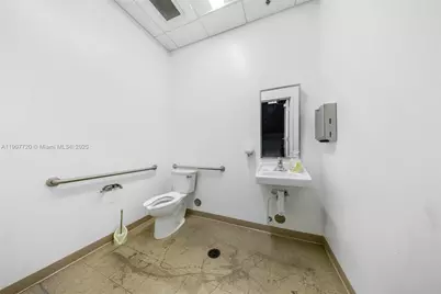 14001 NW 112th Ave #4, Hialeah Gardens, FL 33018 - Photo 13