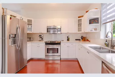 1115 Cherrypalm, Hollywood, FL 33019 - Photo 9