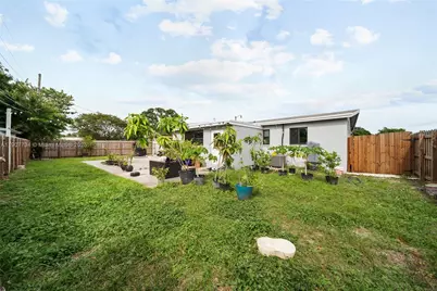 1889 NW 6th Ave, Pompano Beach, FL 33060 - Photo 25