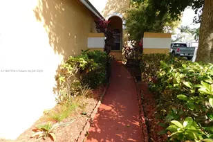 2851 W River Run Cir W, Miramar, FL 33025 - Photo 3