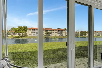 2931 E Sunrise Lakes Dr #109, Sunrise, FL 33322 - Photo 11