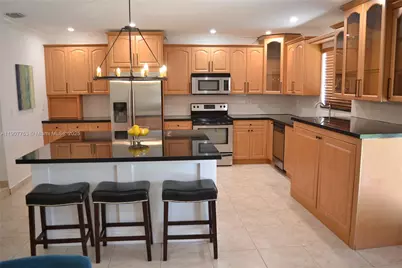3221 SW 93rd Pl, Miami, FL 33165 - Photo 21
