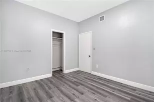 327 SW 20th St, Fort Lauderdale, FL 33315 - Photo 9