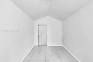 1307 NW 11th St, Fort Lauderdale, FL 33311 - Photo 3