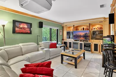 15010 Dunbarton Pl, Miami Lakes, FL 33016 - Photo 1