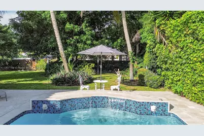 15010 Dunbarton Pl, Miami Lakes, FL 33016 - Photo 25