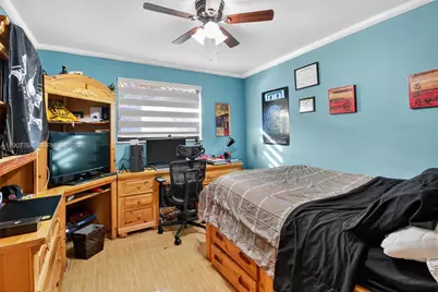 15010 Dunbarton Pl, Miami Lakes, FL 33016 - Photo 17
