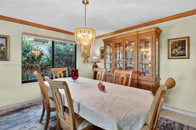 15010 Dunbarton Pl, Miami Lakes, FL 33016 - Photo 13