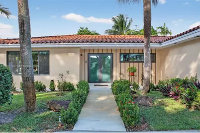 15010 Dunbarton Pl, Miami Lakes, FL 33016 - Photo 9