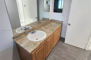 10900 SW 196th St, Cutler Bay, FL 33157 - Photo 13