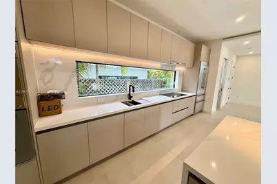 9024 Abbott Ave, Surfside, FL 33154 - Photo 11