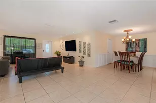 6903 NW 74th Pl, Tamarac, FL 33321 - Photo 7