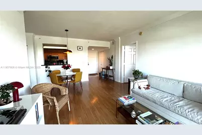 4242 NW 2nd St #703, Miami, FL 33126 - Photo 3