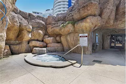 5225 Collins Ave #1216, Miami Beach, FL 33140 - Photo 39