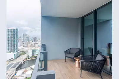 68 SE 6th St #2304, Miami, FL 33131 - Photo 9