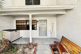 10554 NW 3rd St, Pembroke Pines, FL 33026 - Photo 3