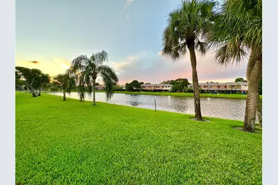 10554 NW 3rd St, Pembroke Pines, FL 33026 - Photo 57