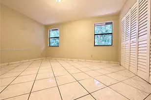10554 NW 3rd St, Pembroke Pines, FL 33026 - Photo 33