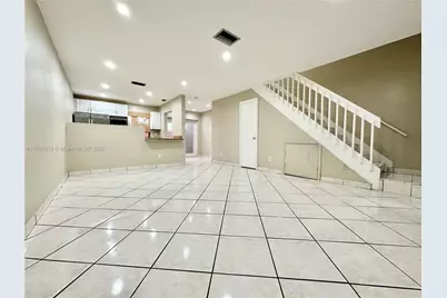 10554 NW 3rd St, Pembroke Pines, FL 33026 - Photo 25