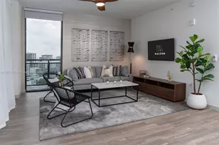 221 SW 12th St, Miami, FL 33130 - Photo 11