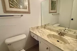 20301 W Country Club Dr, Aventura, FL 33180 - Photo 21