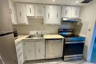 20301 W Country Club Dr, Aventura, FL 33180 - Photo 11