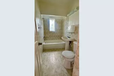 821 W 39th St #1, Miami Beach, FL 33140 - Photo 3