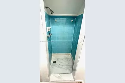 821 W 39th St #1, Miami Beach, FL 33140 - Photo 11