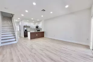 4412 Woodland Cir, Tamarac, FL 33319 - Photo 5