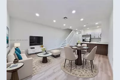 4412 Woodland Cir #4412, Tamarac, FL 33319 - Photo 1